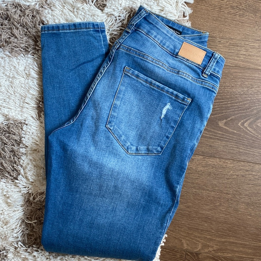 ✨TAHARI Distressed Jeans - Size 10 - Picture 3 of 7